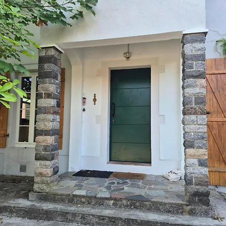 Nyaraló Shakana Altkirch